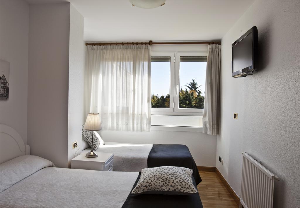Pension Pasadena Pamplona Exterior foto