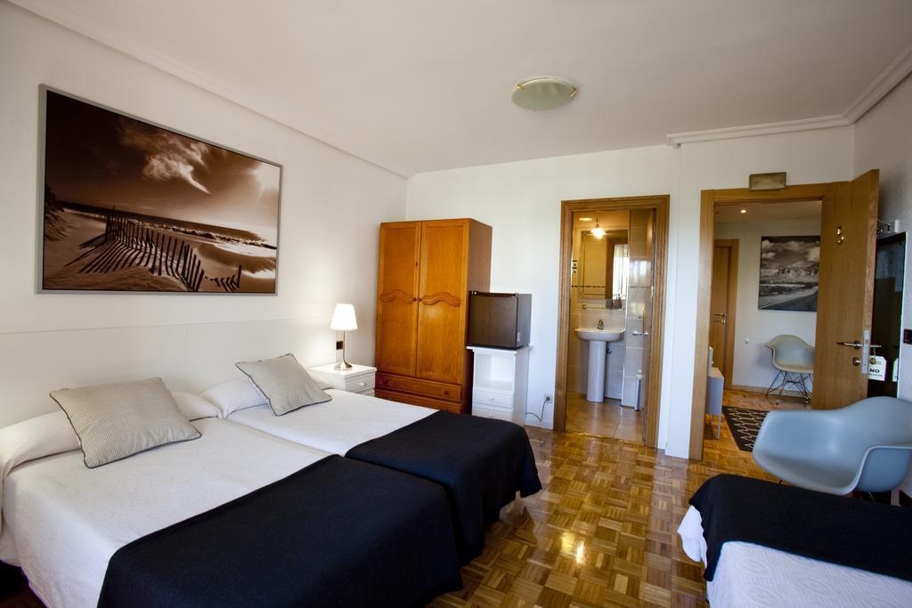 Pension Pasadena Pamplona Exterior foto