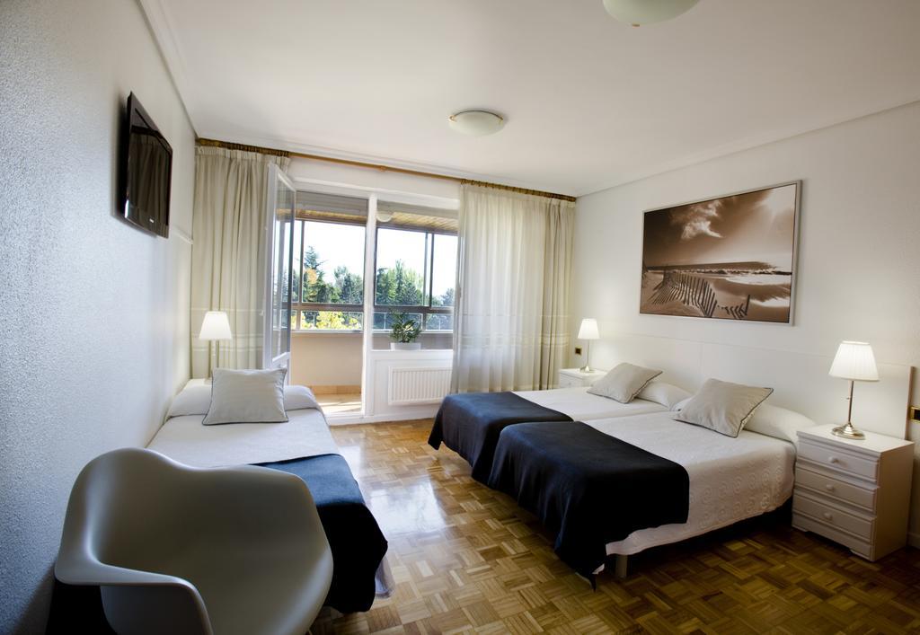 Pension Pasadena Pamplona Exterior foto