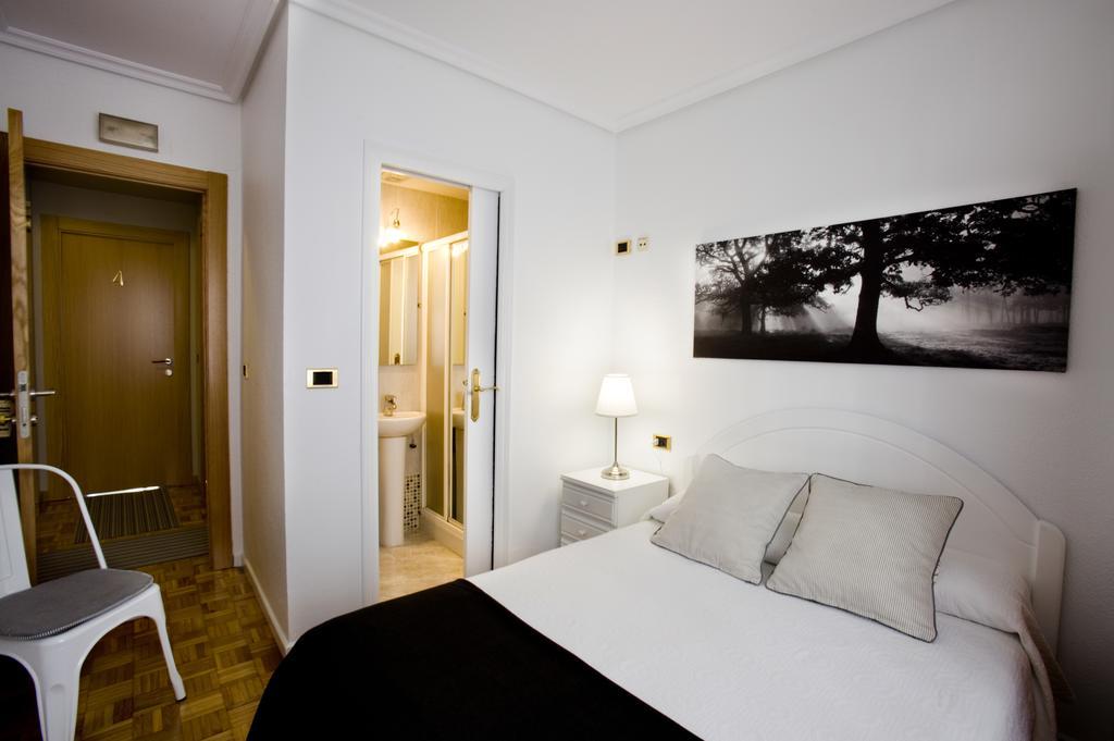 Pension Pasadena Pamplona Exterior foto