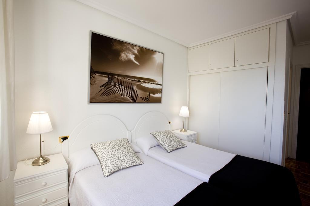 Pension Pasadena Pamplona Exterior foto